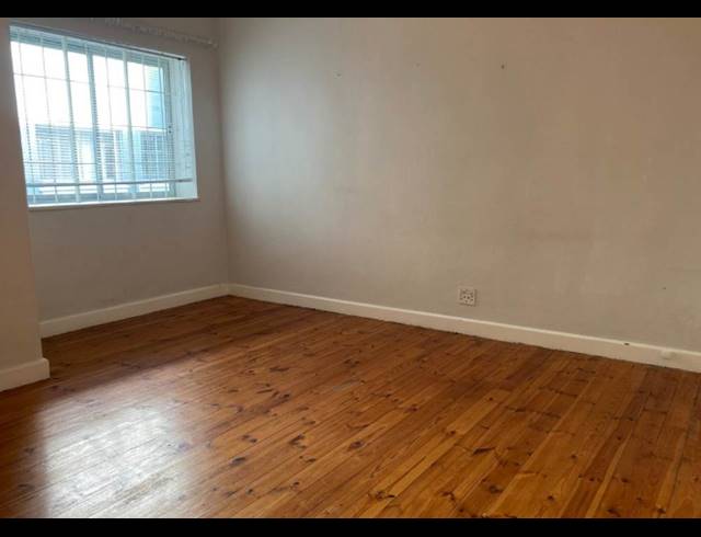 3 bed property to rent in ORANJEZICHT